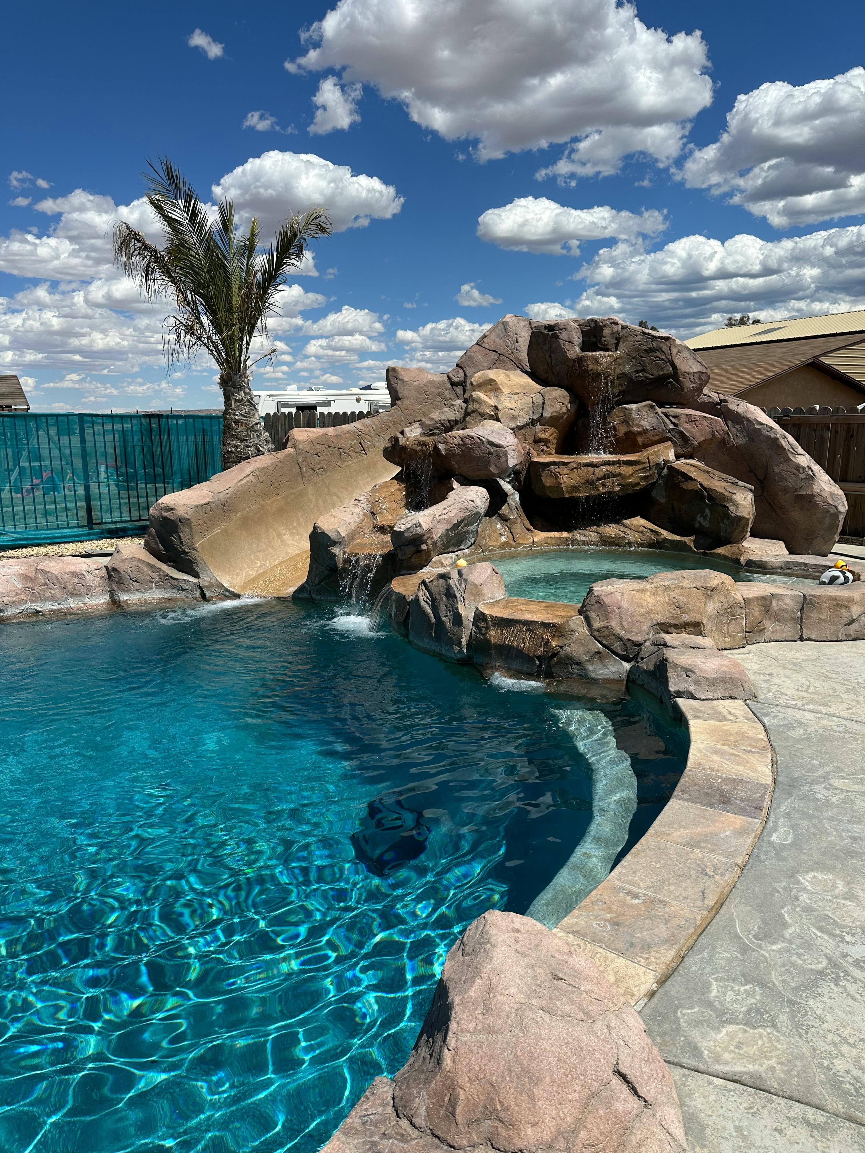 Hesperia Paradise Private Pool in Hesperia Swimply